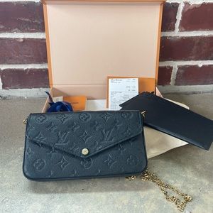 Louis Vuitton Félicie Pochette. Includes two removable pockets.